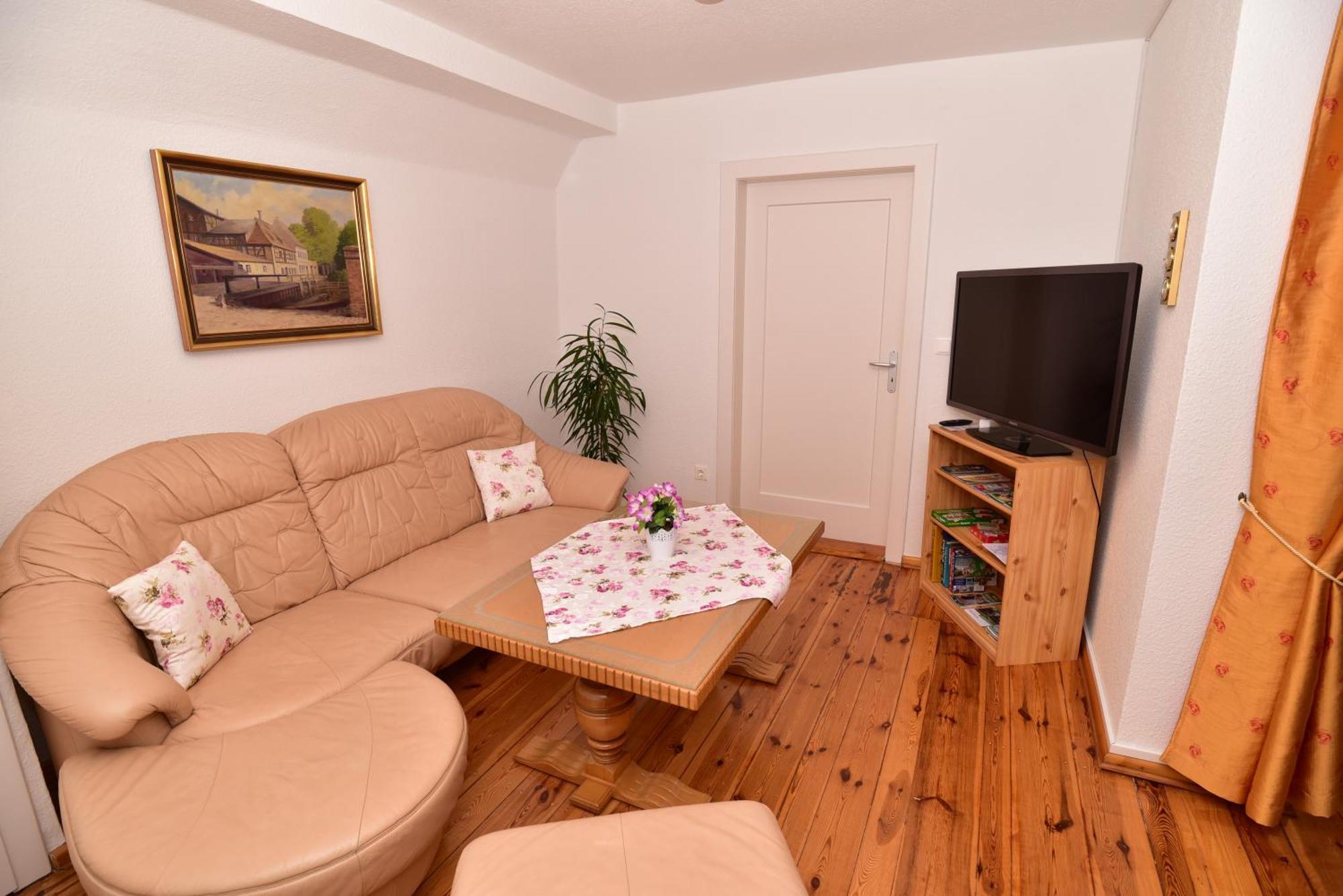 Ferienwohnung Am Hafen リュベナウ エクステリア 写真